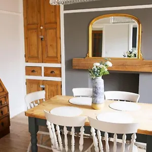 https://sandcastle-house-north-bay-open-air-theatre.yorkshirehotels.net