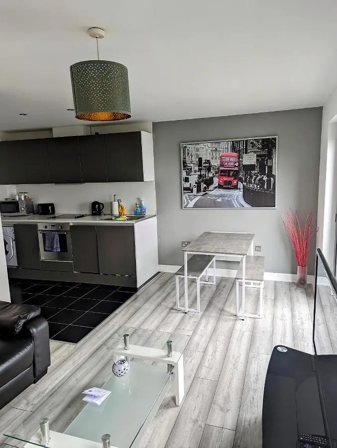 Lush Cardiff Bay Apartment With Secure Parking And Fast Wifi United Kingdom